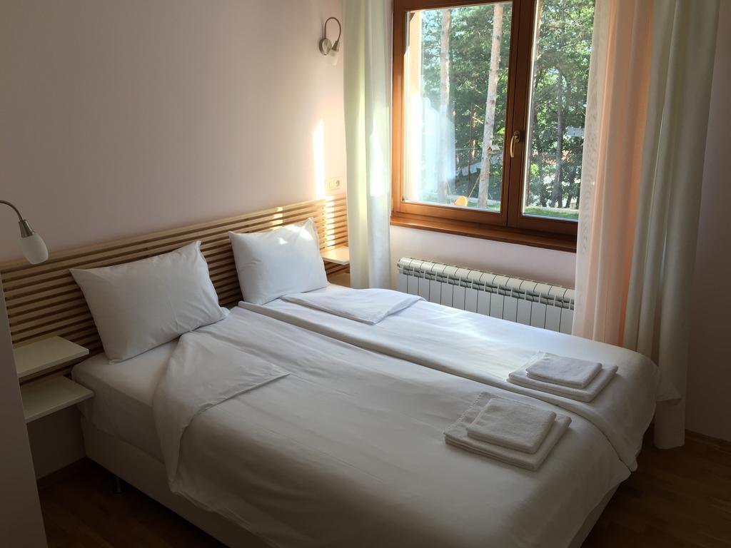Mala Planina Guest House Iskrets Exterior foto