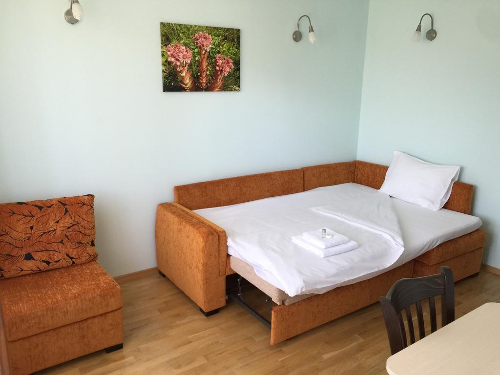 Mala Planina Guest House Iskrets Exterior foto